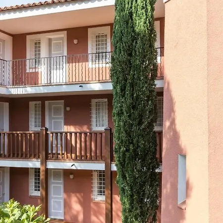 Appartement Résidence Le Hameau De Cap Esterel - Maeva - 2 Pièces 5 Personnes - Budget Mae-5324 *