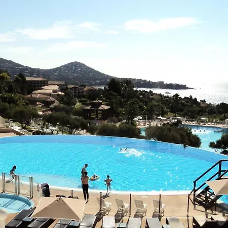 Appartement Résidence Le Hameau De Cap Esterel - Maeva - 2 Pièces 5 Personnes - Budget Mae-5324